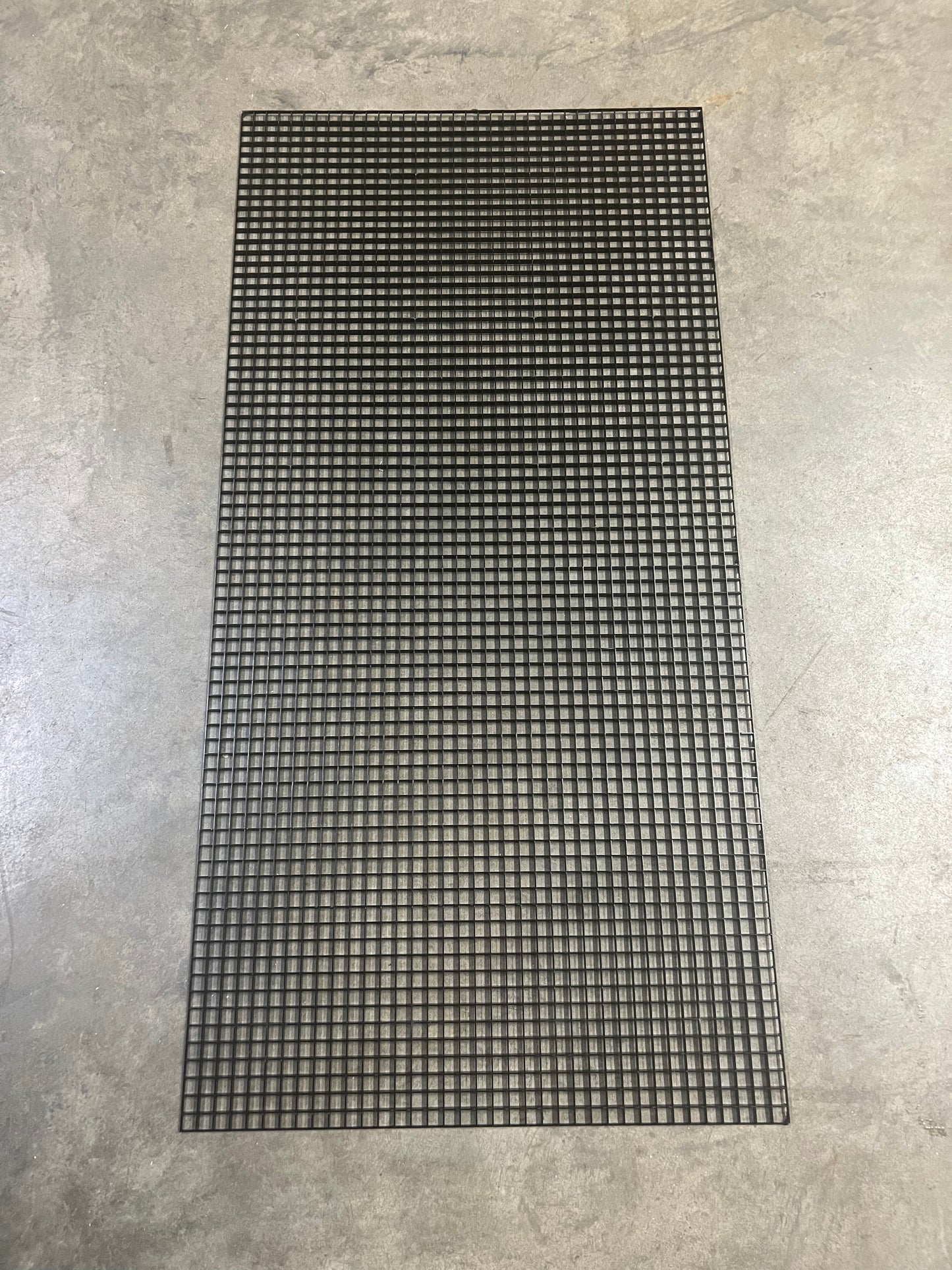Egg Crate Black 4'x2'